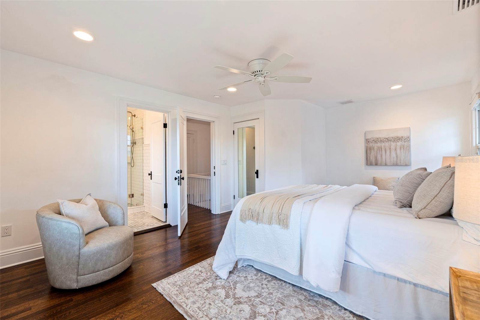 646 17th Ave Ne, Saint Petersburg, FL 33704