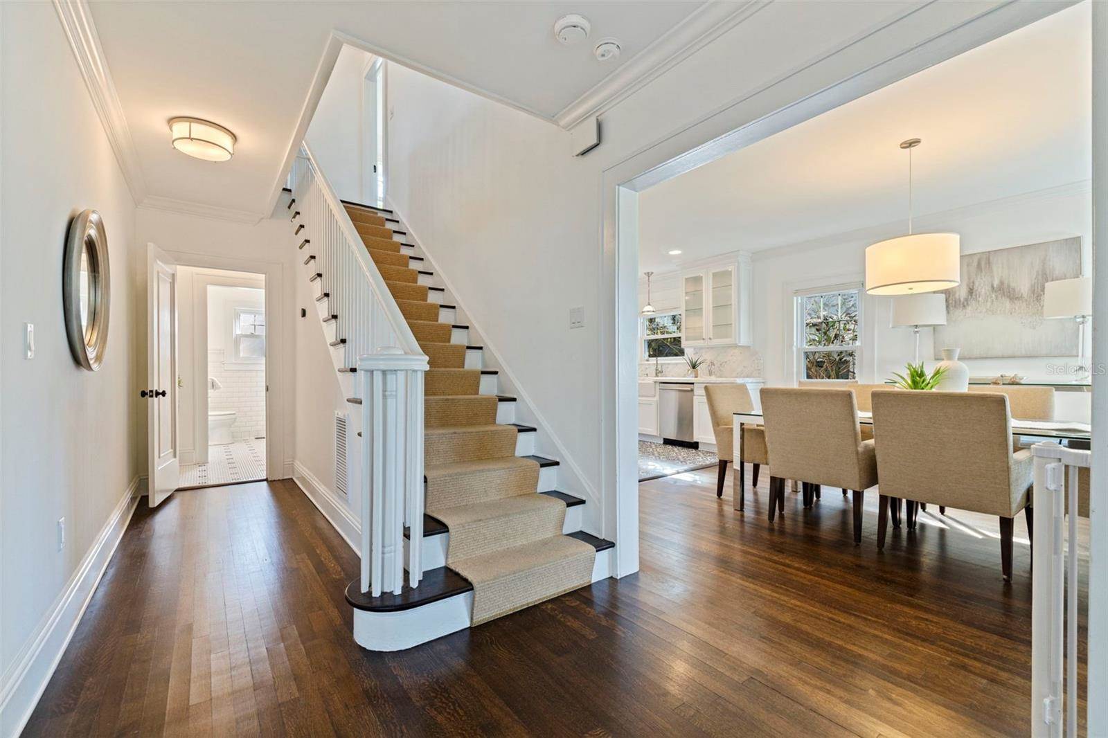 646 17th Ave Ne, Saint Petersburg, FL 33704