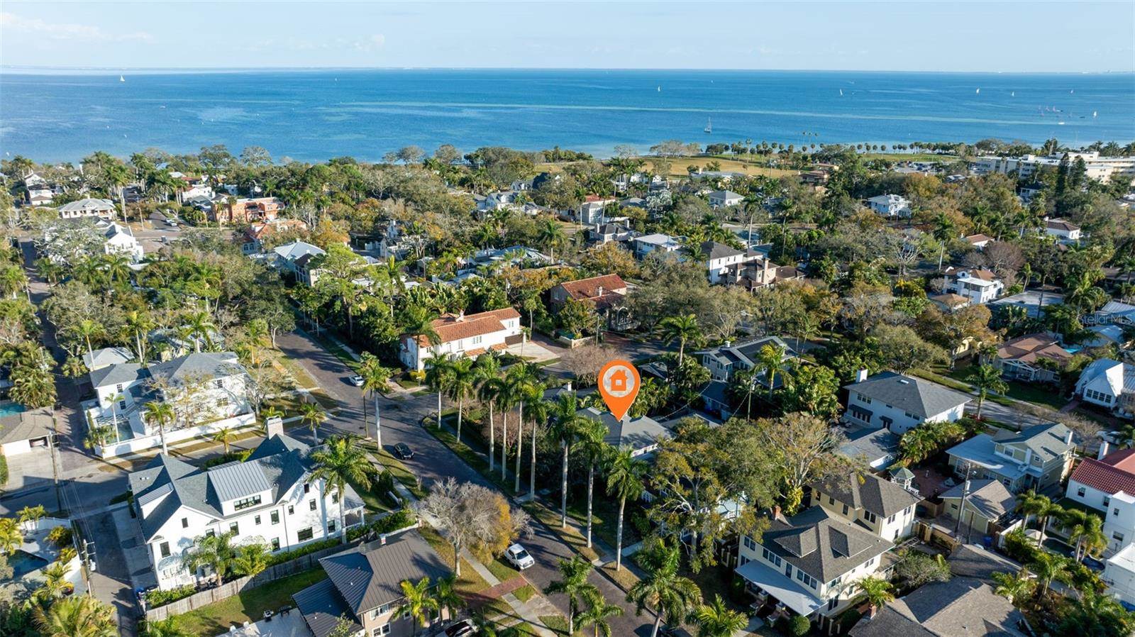 646 17th Ave Ne, Saint Petersburg, FL 33704