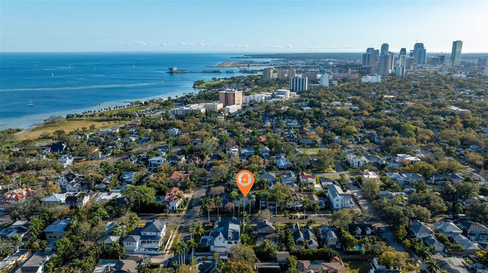 646 17th Ave Ne, Saint Petersburg, FL 33704