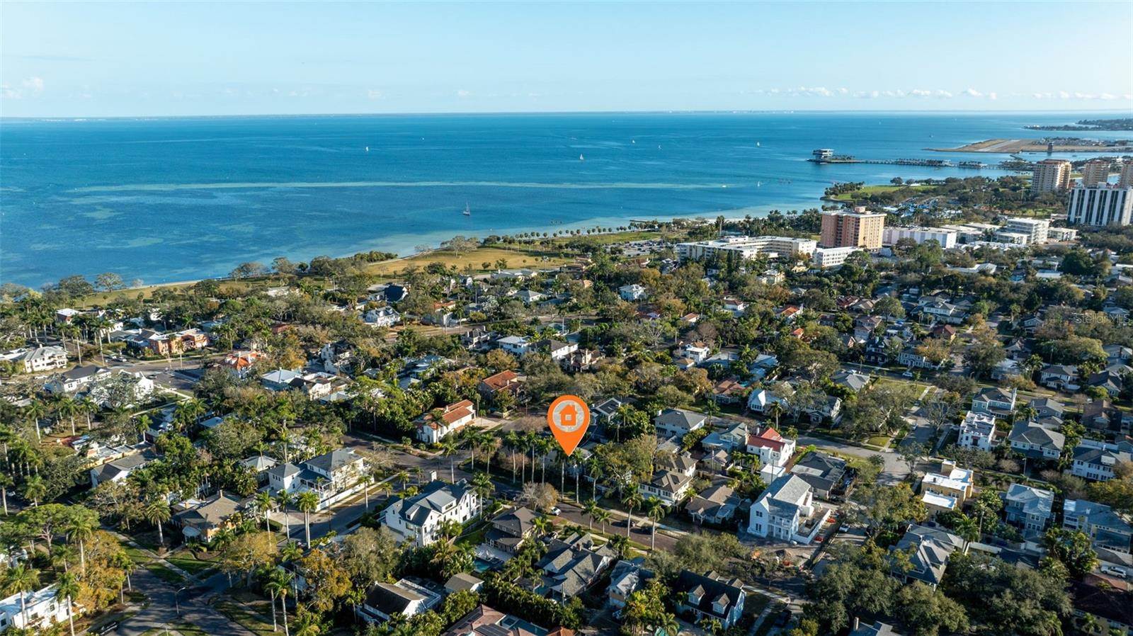 646 17th Ave Ne, Saint Petersburg, FL 33704