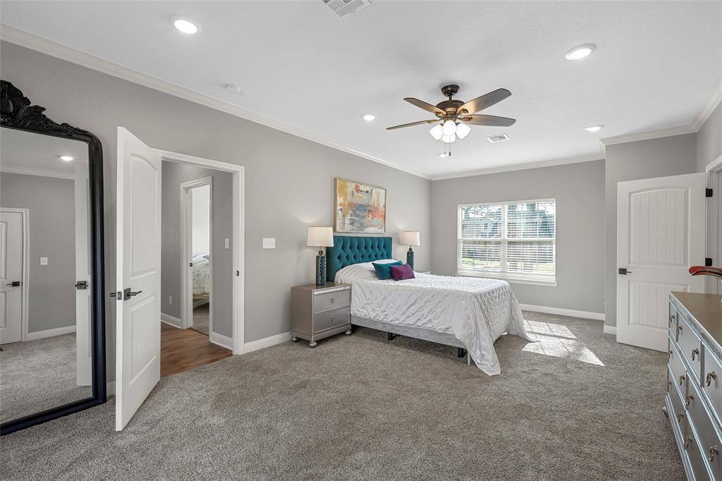 117 Lost Oaks Drive, Waco, TX 76705