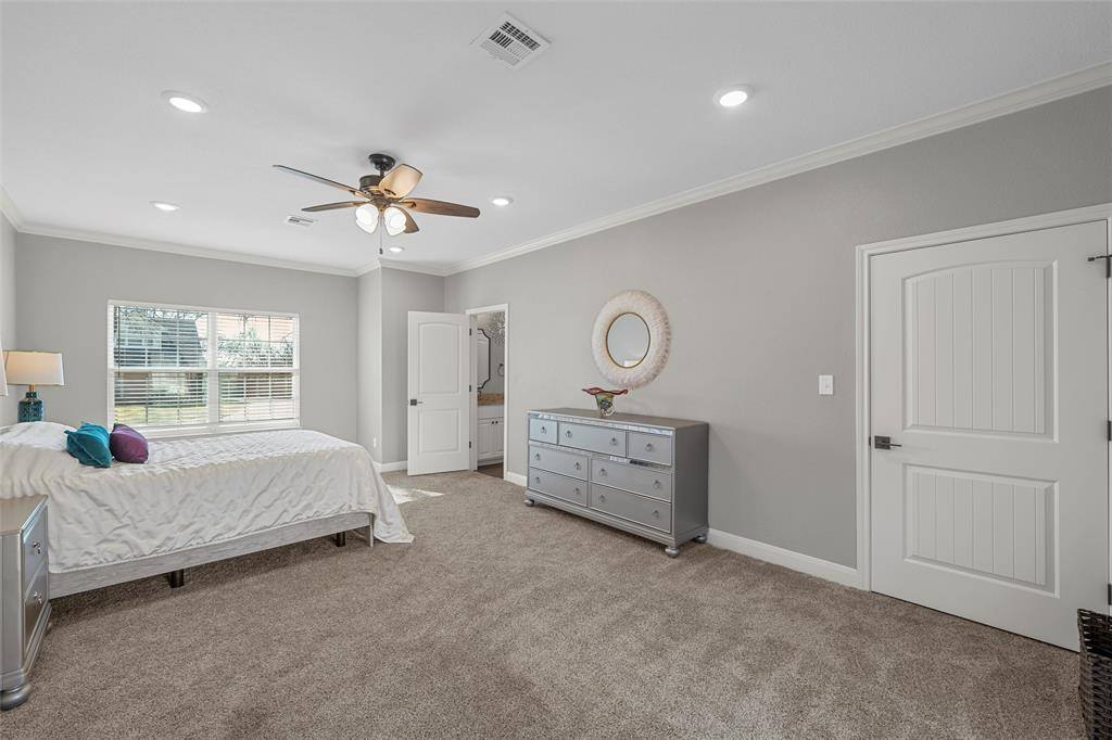 117 Lost Oaks Drive, Waco, TX 76705