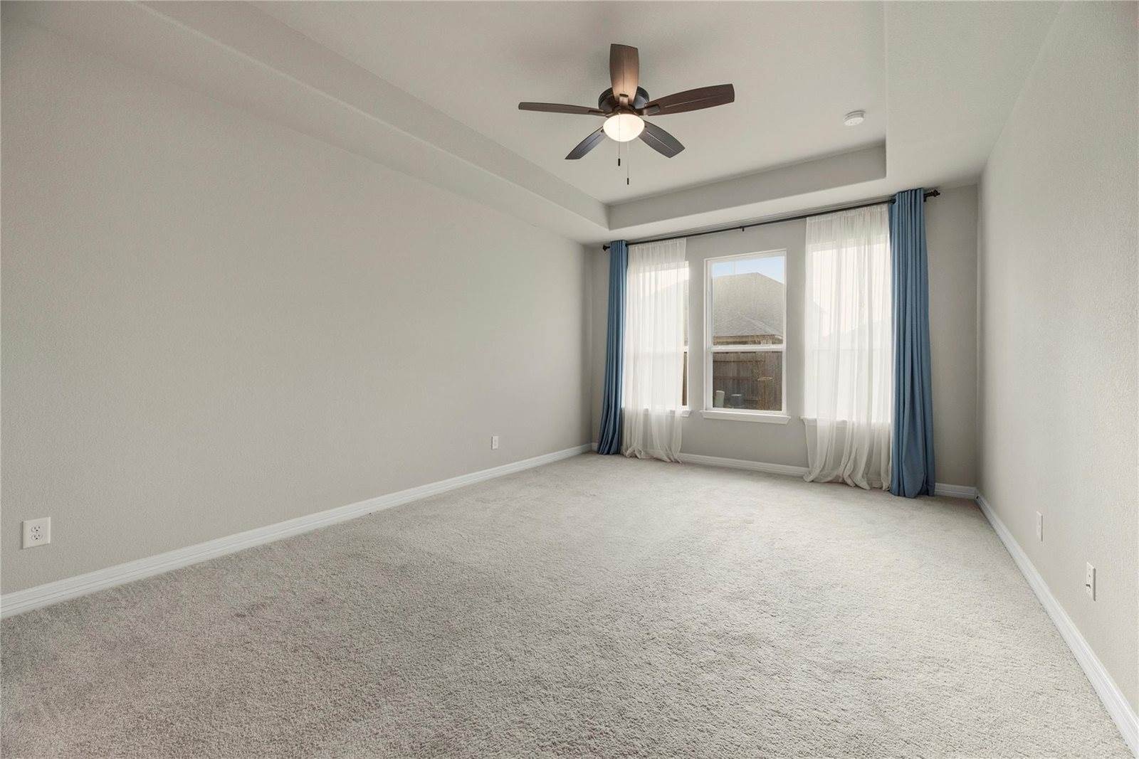 150 Sunray Creek Drive, Katy, TX 77493