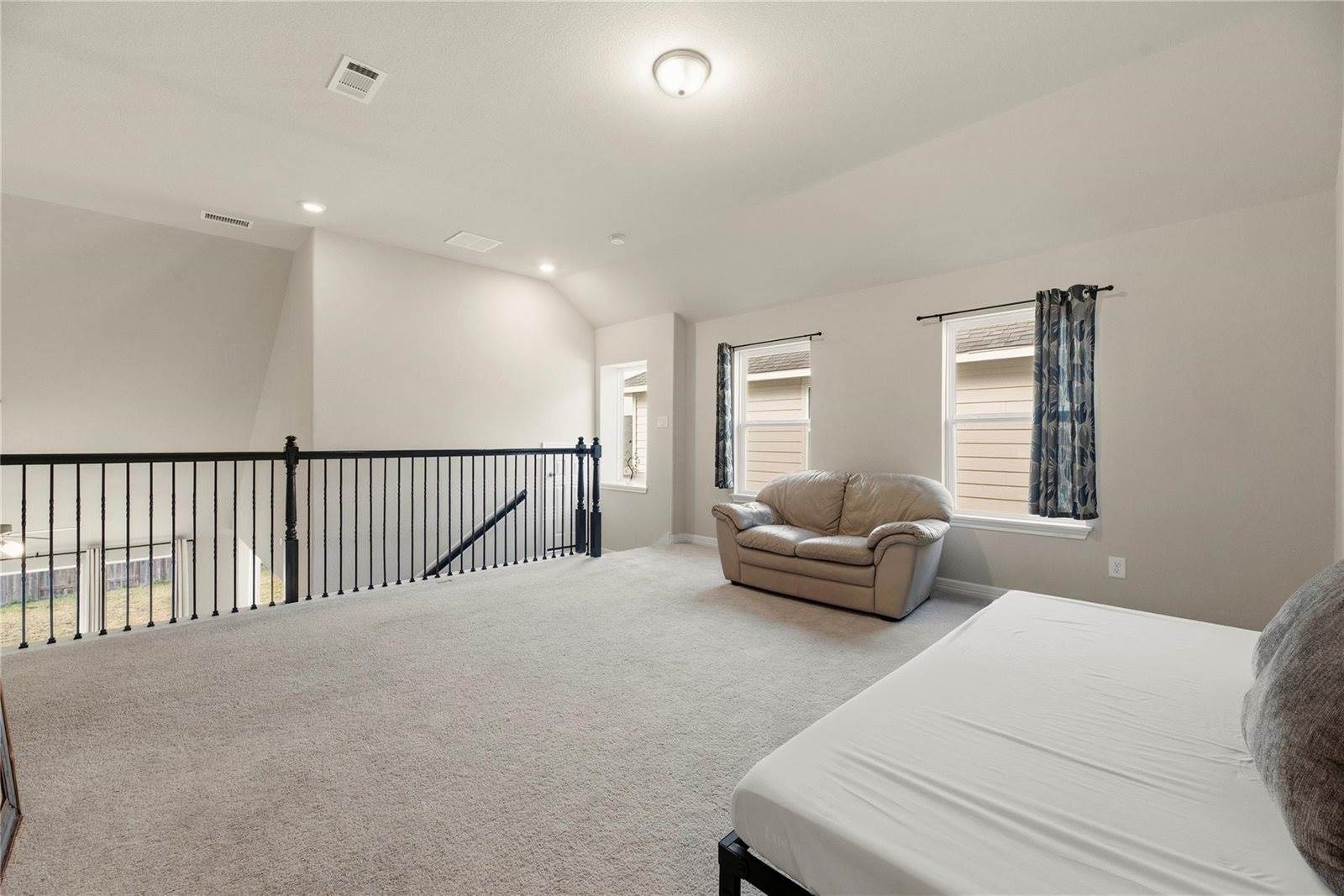 150 Sunray Creek Drive, Katy, TX 77493