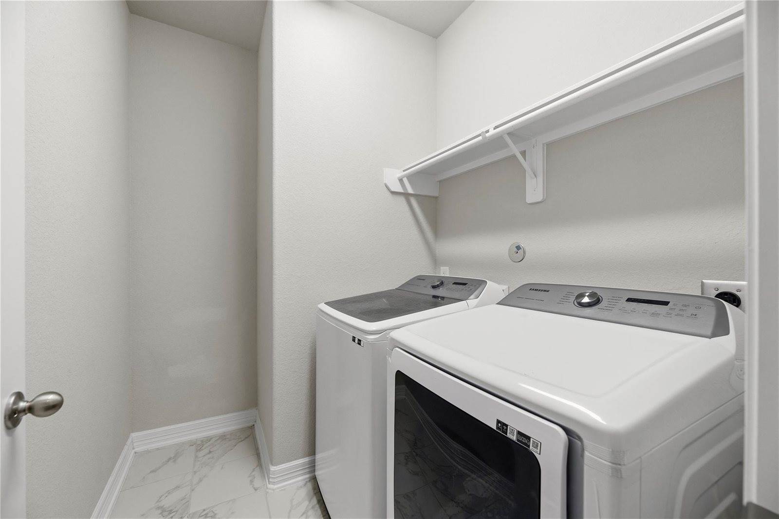 150 Sunray Creek Drive, Katy, TX 77493