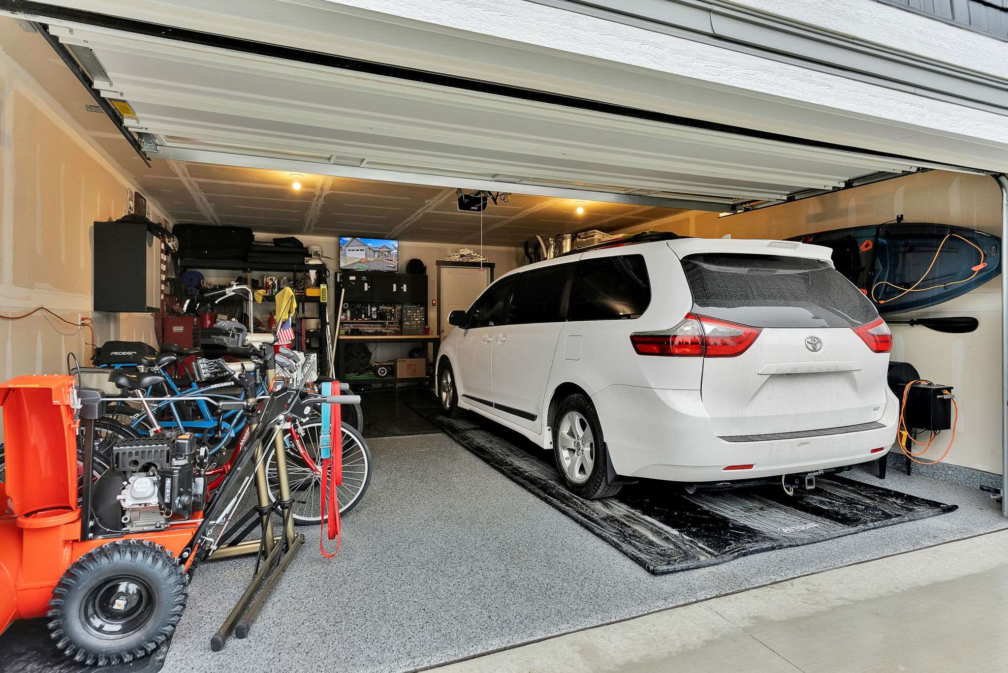 31814 N 8th Ave, Spirit Lake, ID 83869