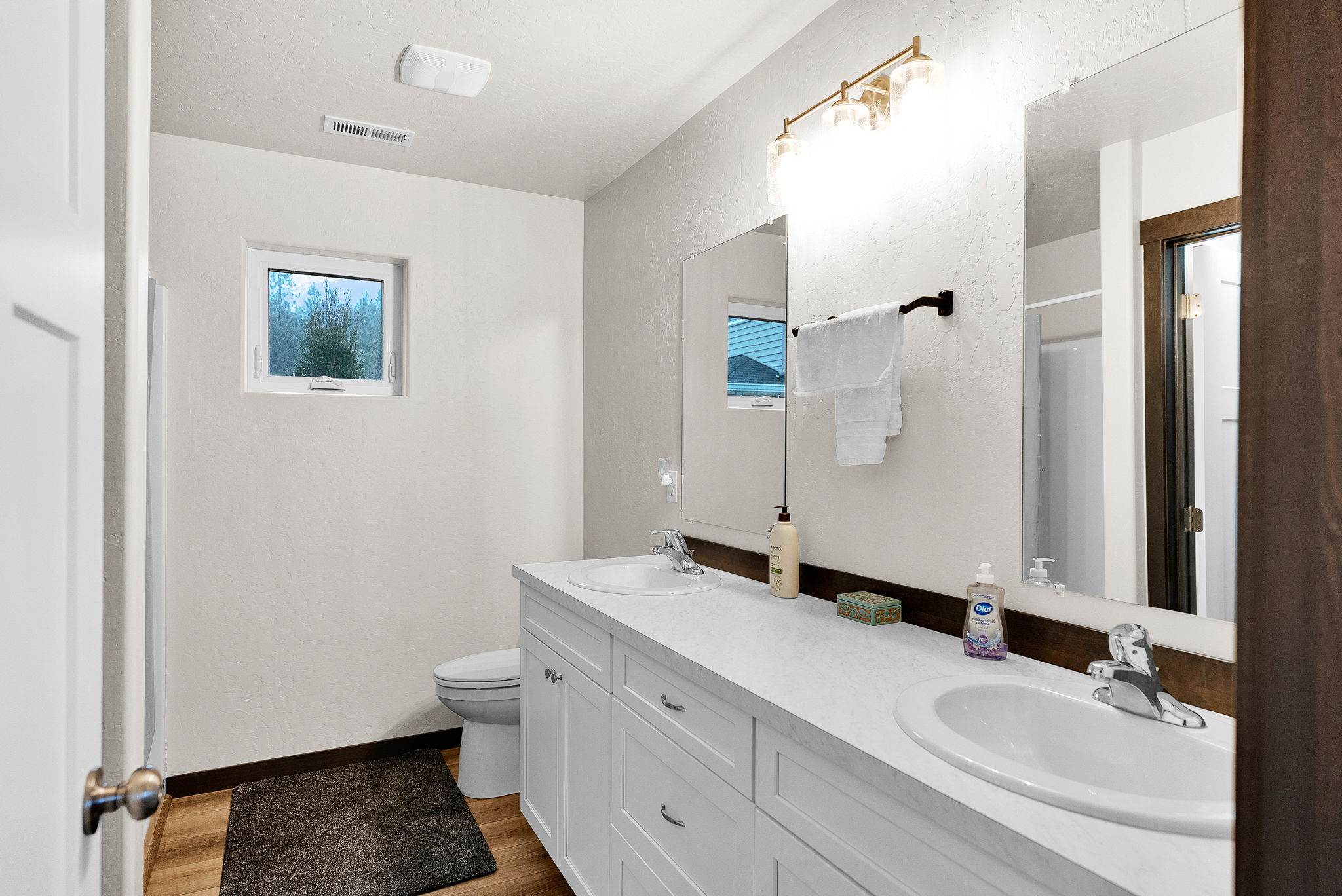 31814 N 8th Ave, Spirit Lake, ID 83869