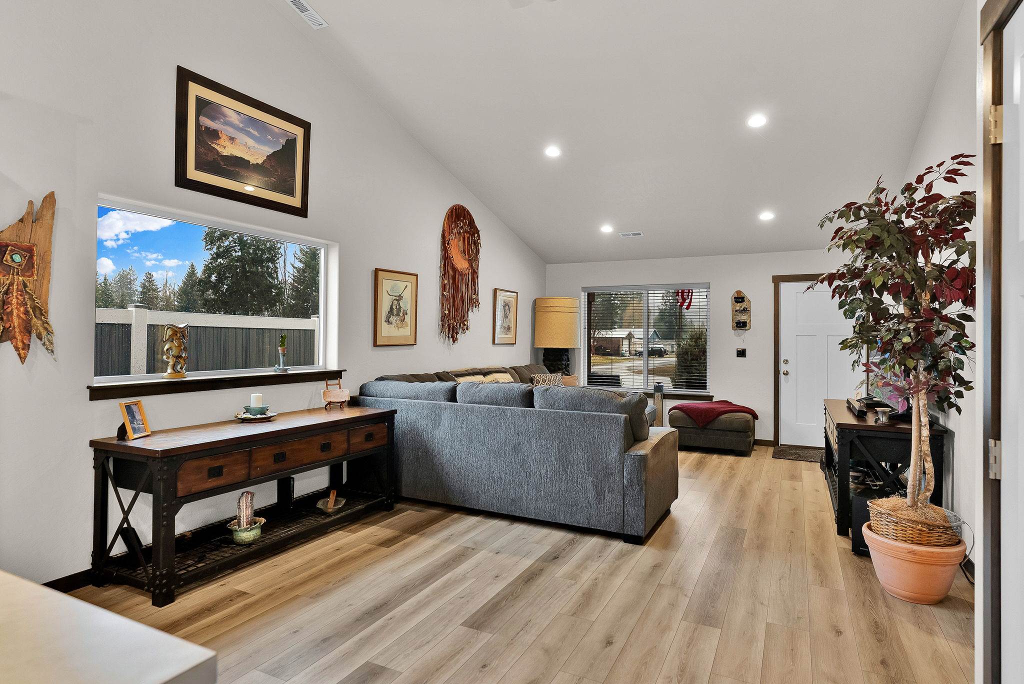 31814 N 8th Ave, Spirit Lake, ID 83869