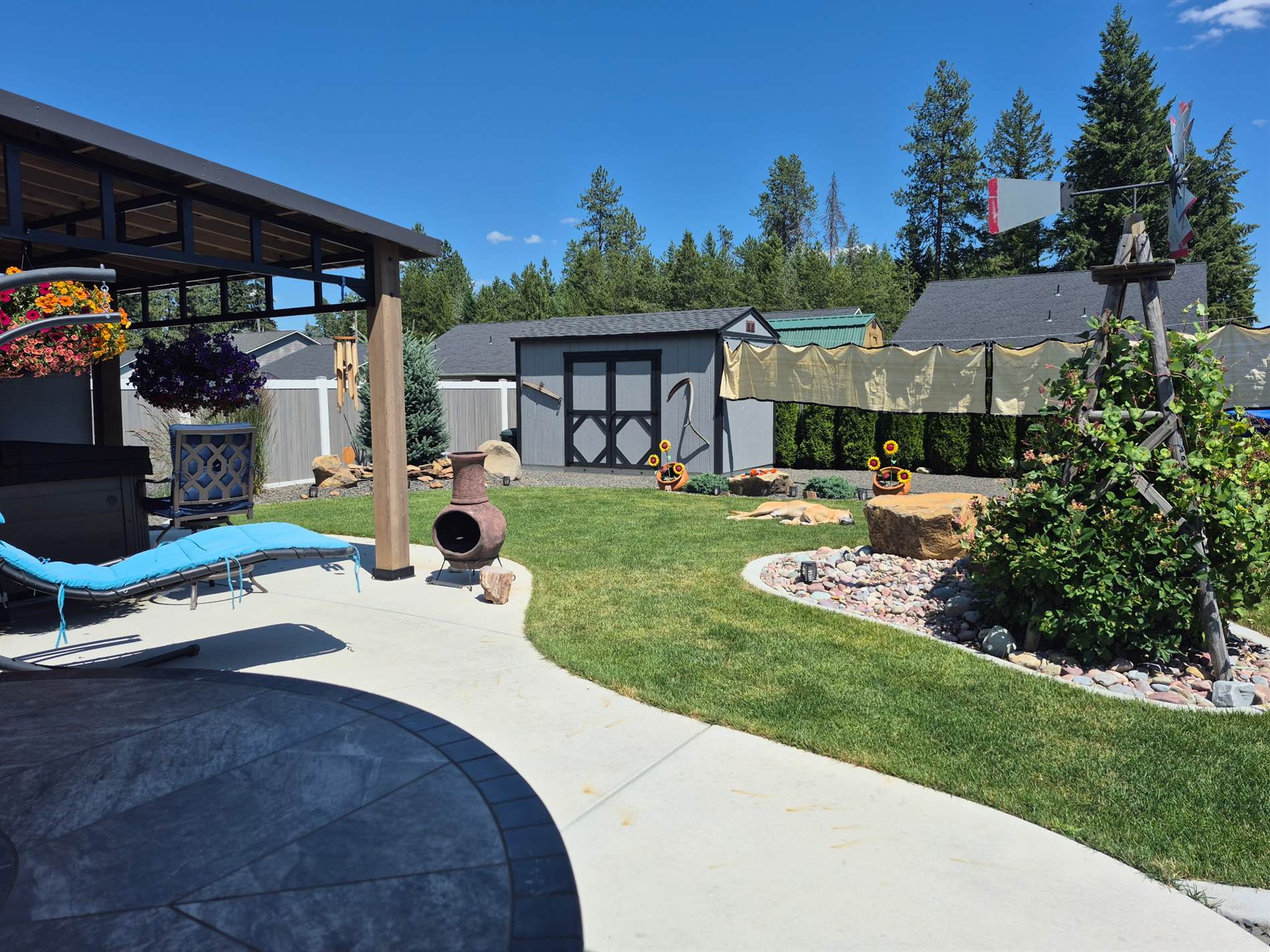 31814 N 8th Ave, Spirit Lake, ID 83869