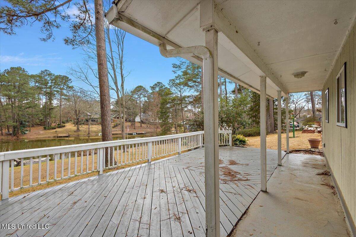 489 Cheyenne Lane, Madison, MS 39110