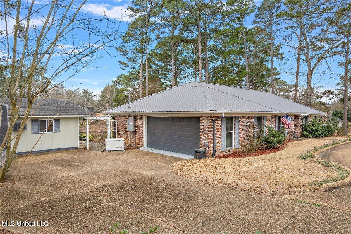 489 Cheyenne Lane, Madison, MS 39110