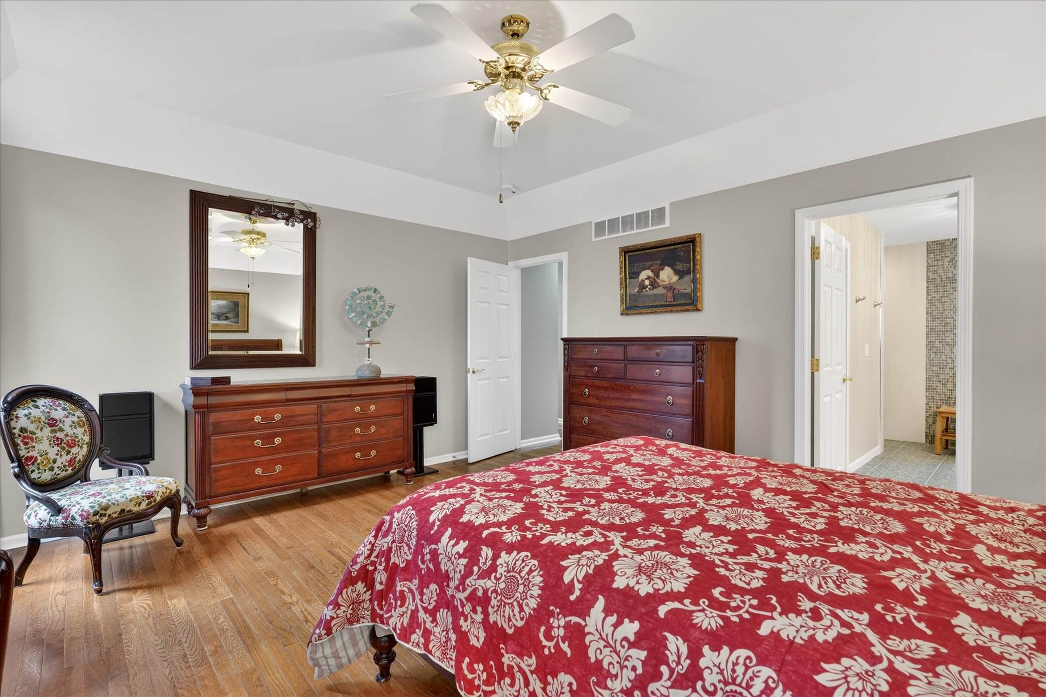 6152 Natures Cove, Grand Blanc, MI 48439
