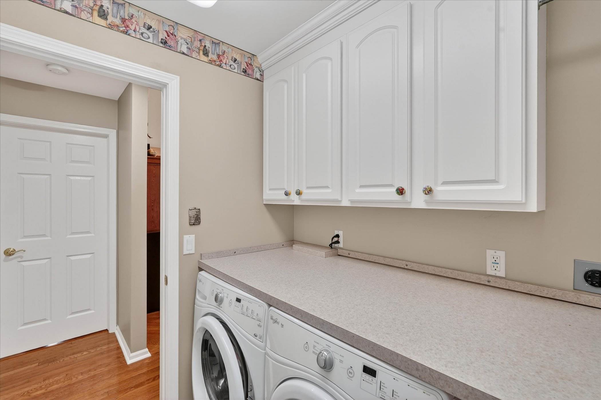 6152 Natures Cove, Grand Blanc, MI 48439