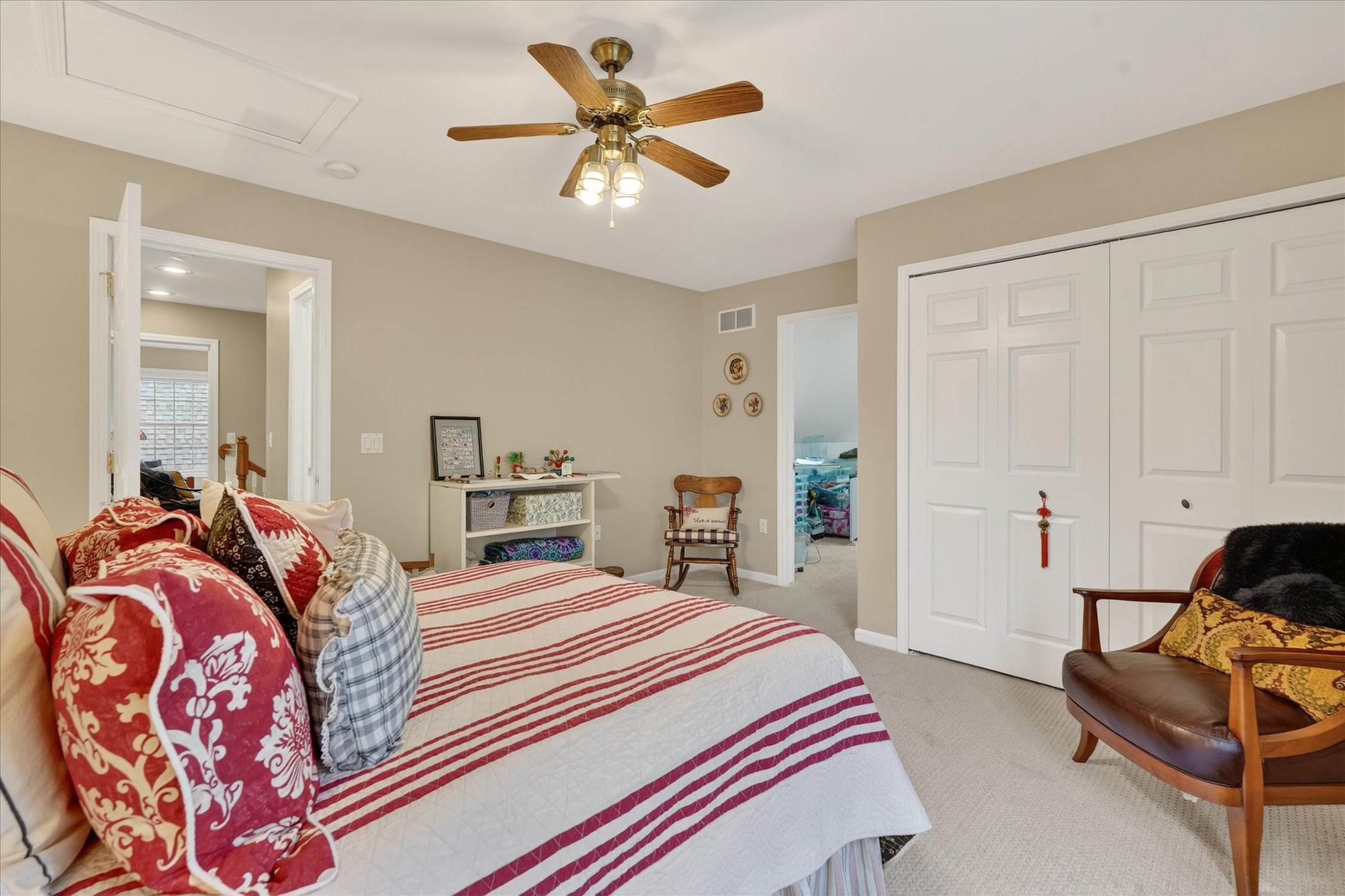 6152 Natures Cove, Grand Blanc, MI 48439