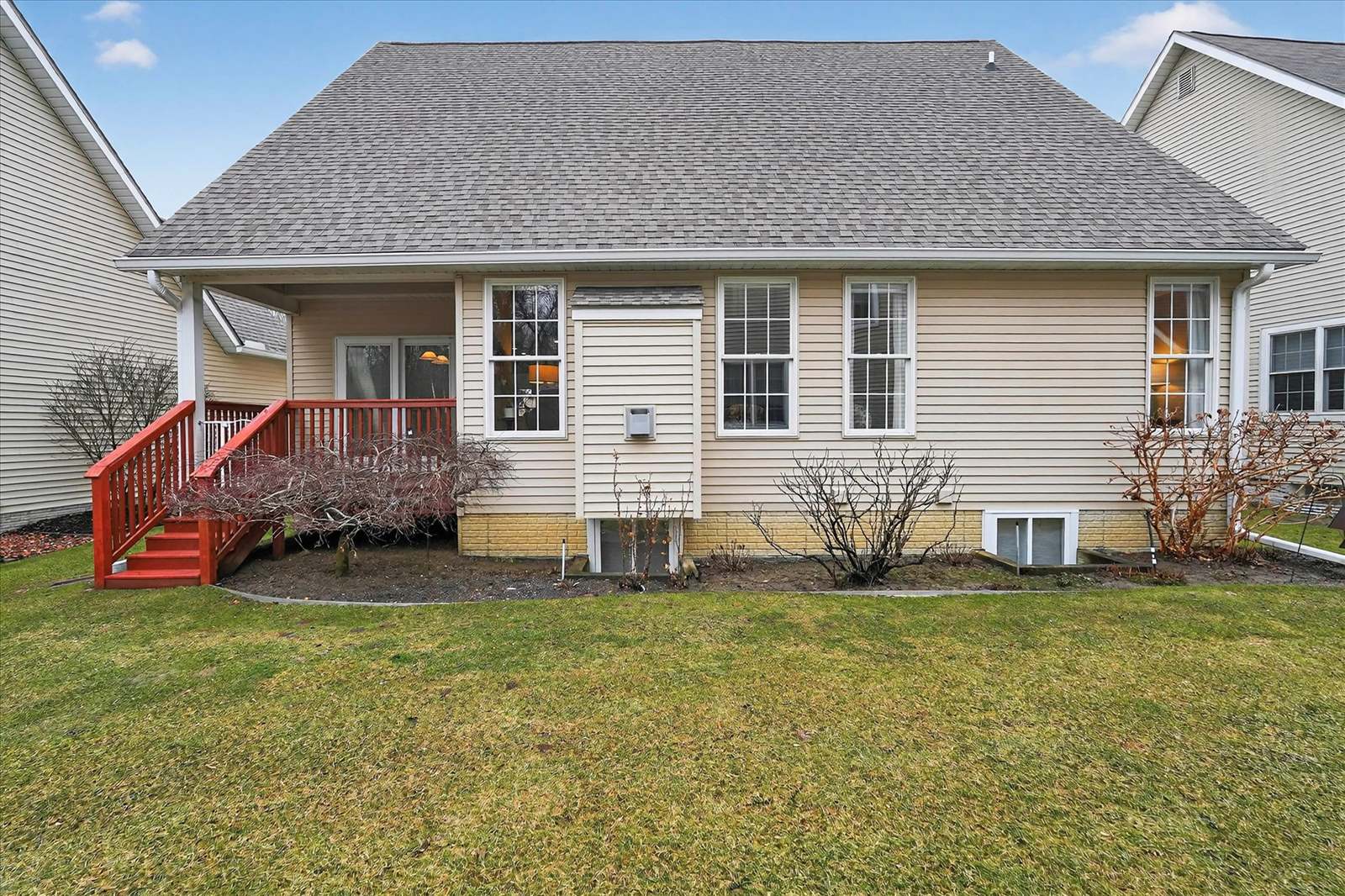 6152 Natures Cove, Grand Blanc, MI 48439