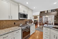 6152 Natures Cove, Grand Blanc, MI 48439
