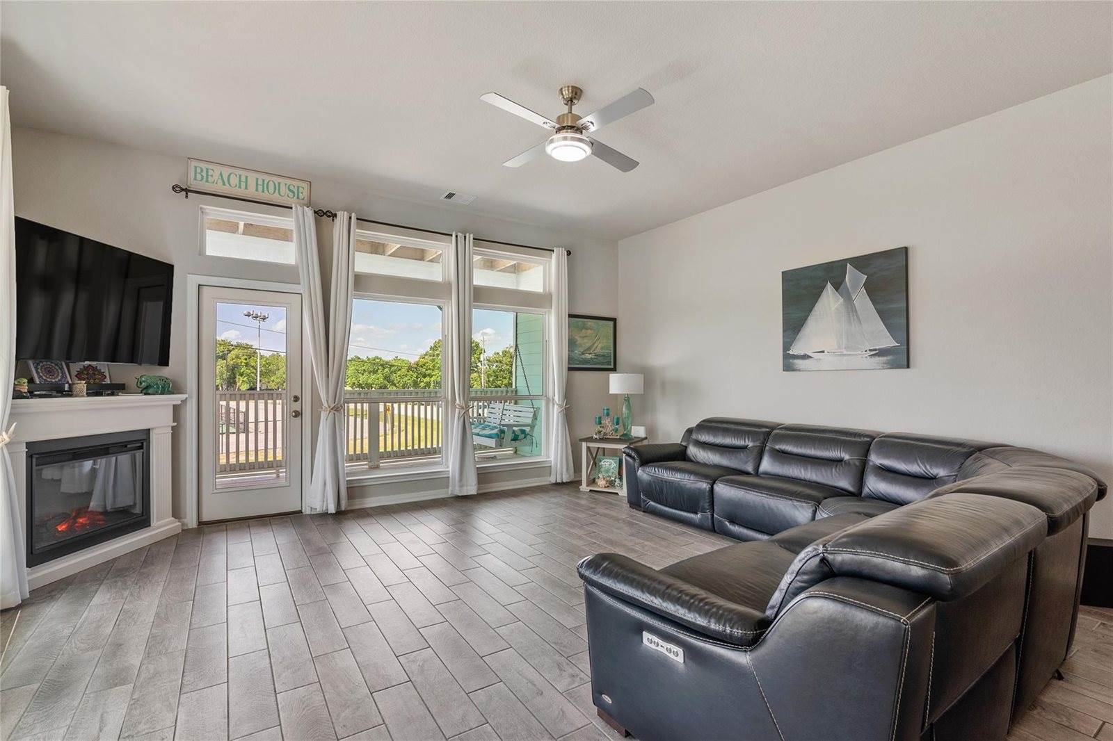 1113 San Jacinto Street, La Porte, TX 77571