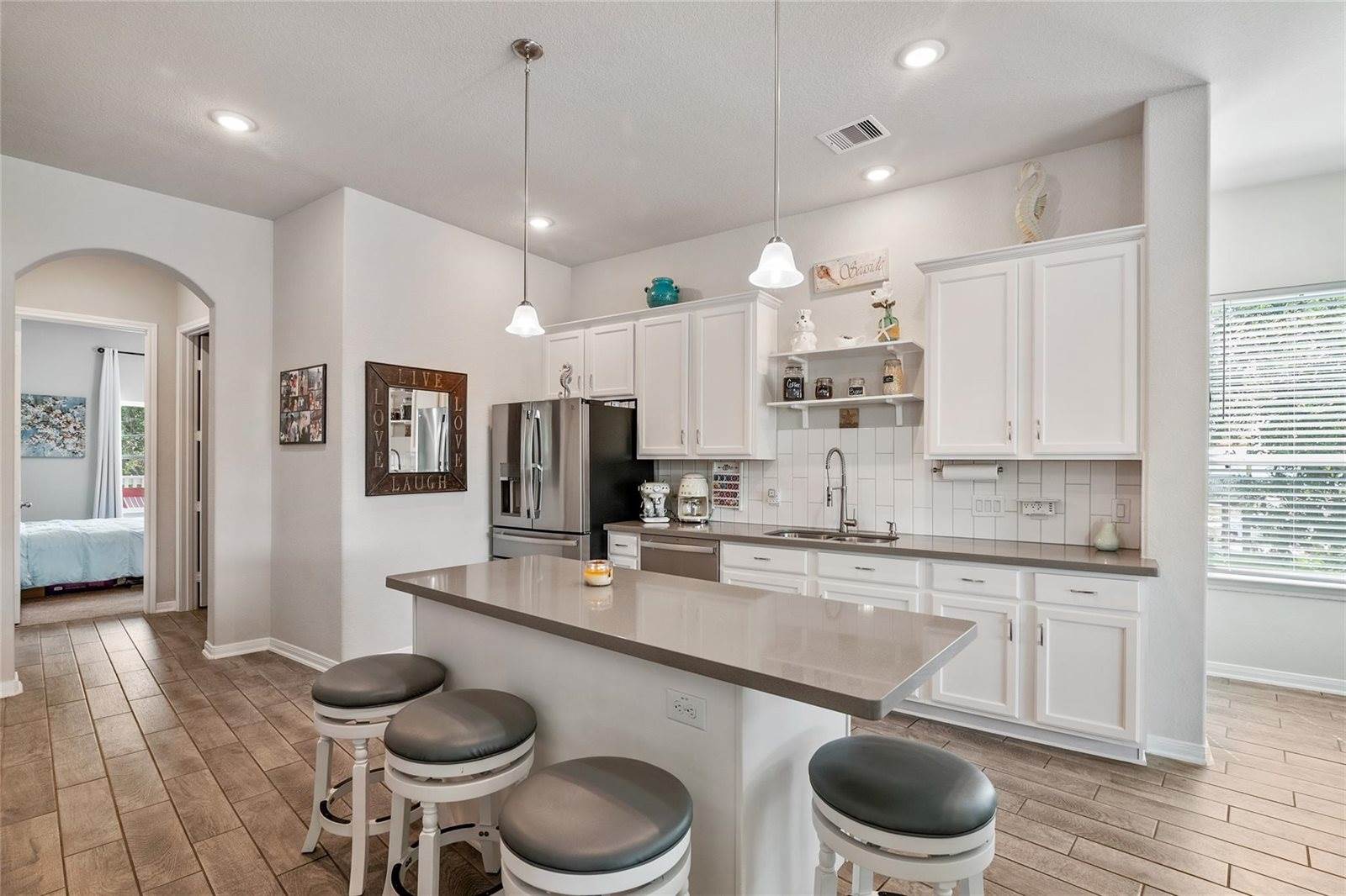 1113 San Jacinto Street, La Porte, TX 77571