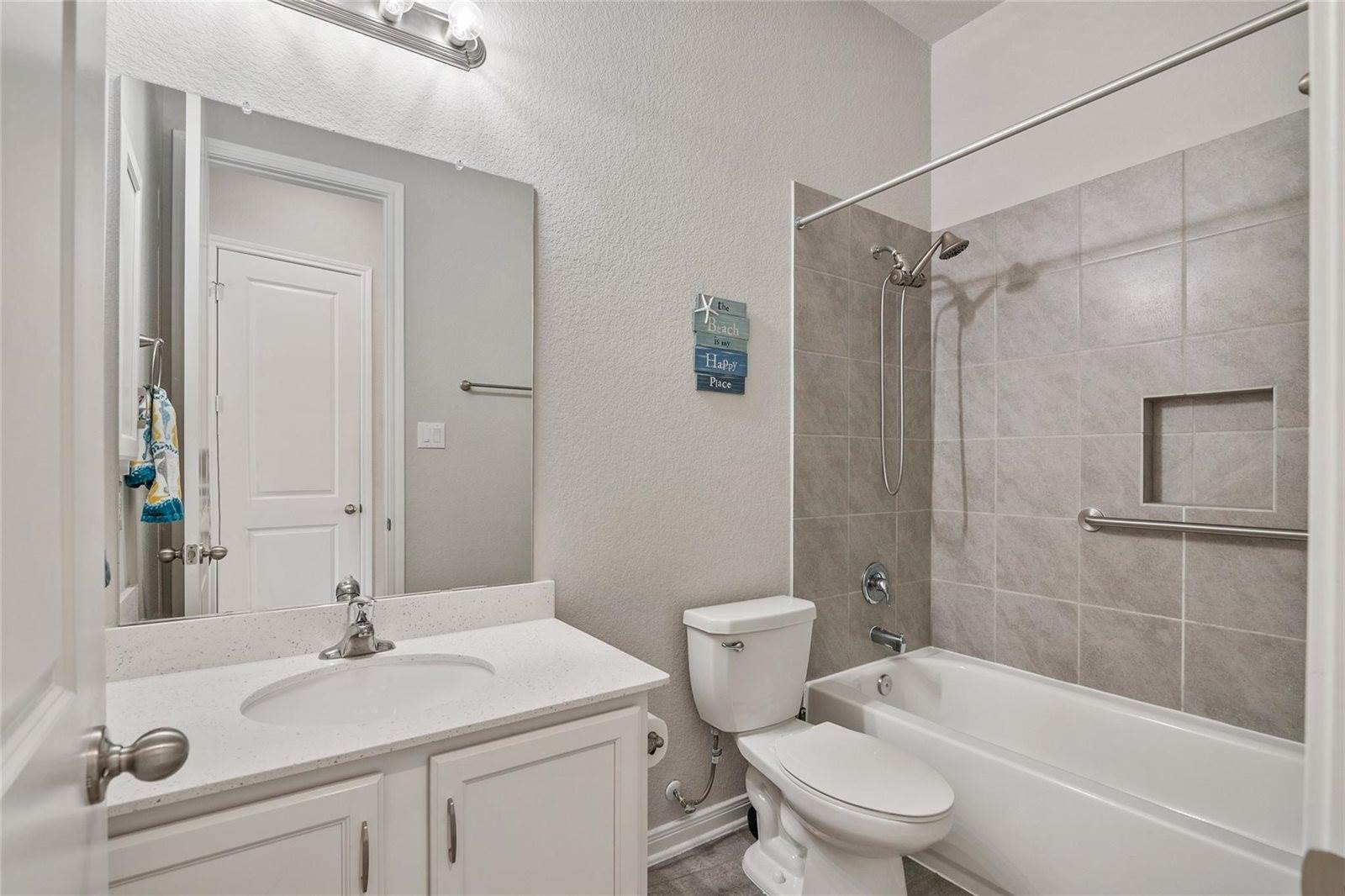 1113 San Jacinto Street, La Porte, TX 77571