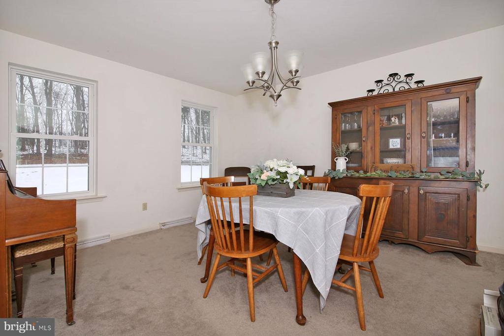 1220 Old 522, Selinsgrove, PA 17870