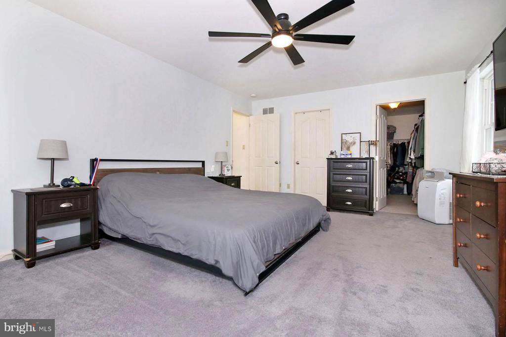 1220 Old 522, Selinsgrove, PA 17870