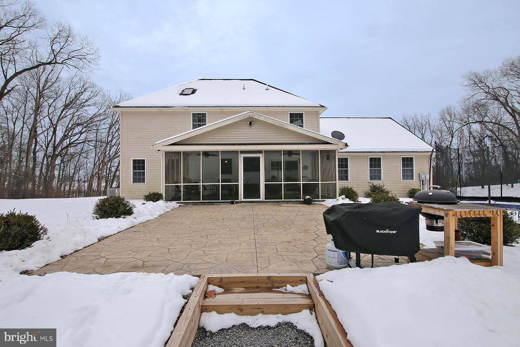 1220 Old 522, Selinsgrove, PA 17870