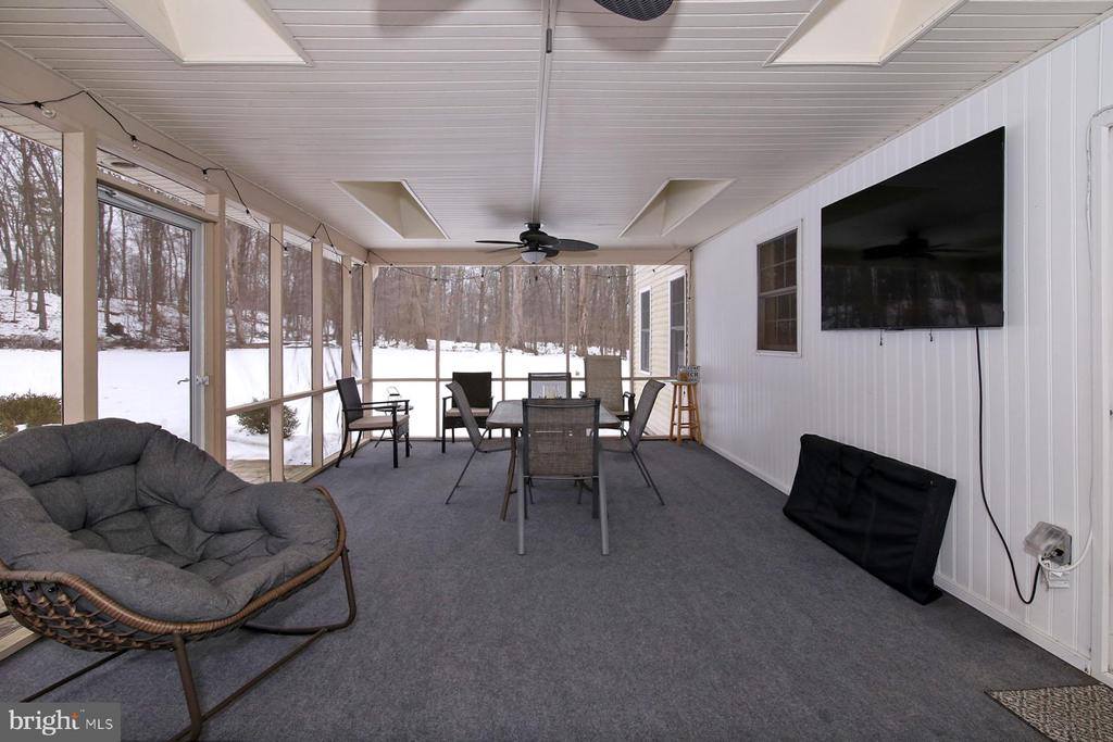 1220 Old 522, Selinsgrove, PA 17870