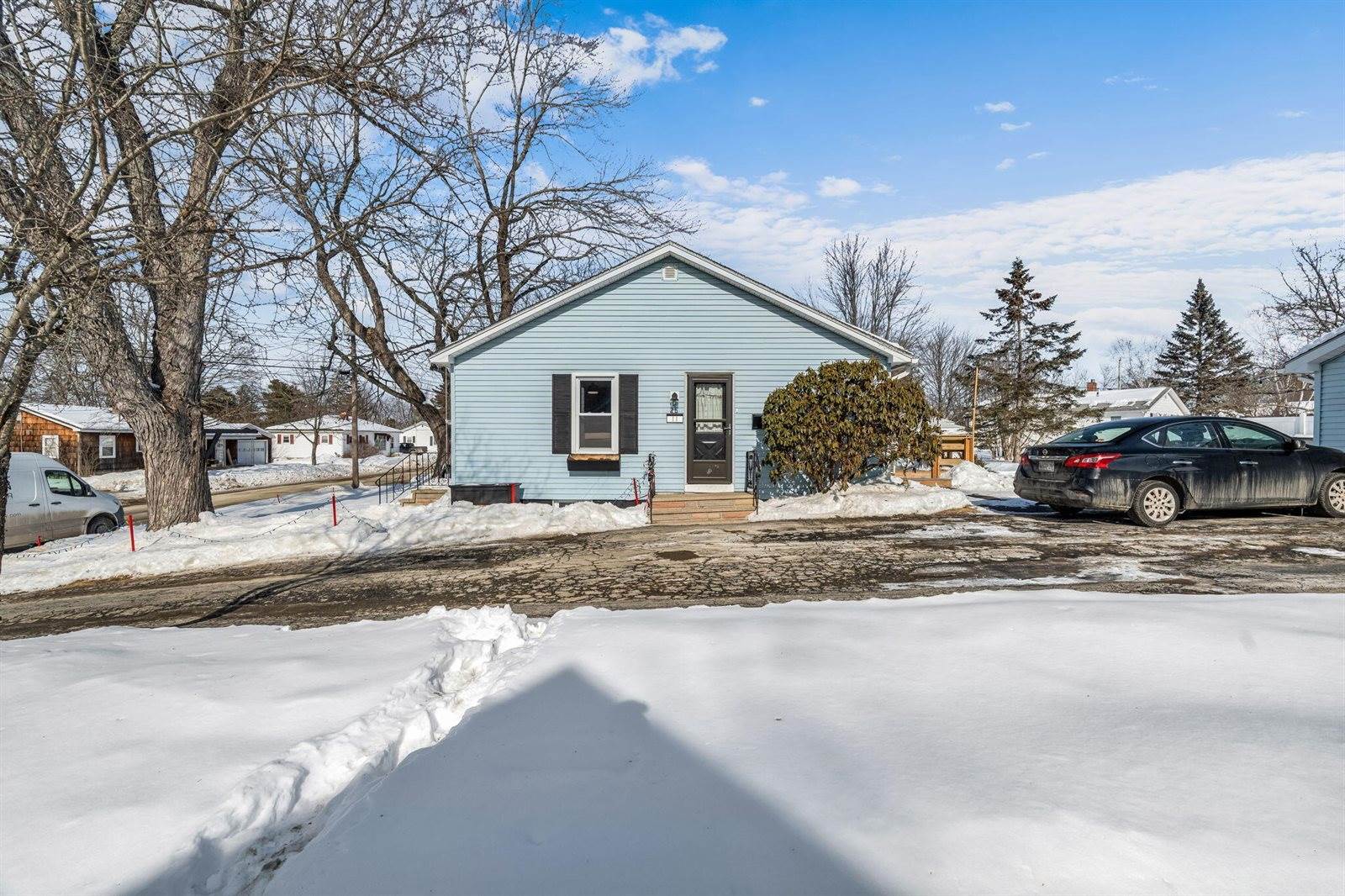 11 Capri Street, Brewer, ME 04412