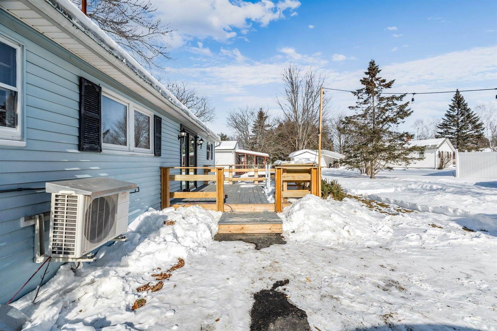 11 Capri Street, Brewer, ME 04412
