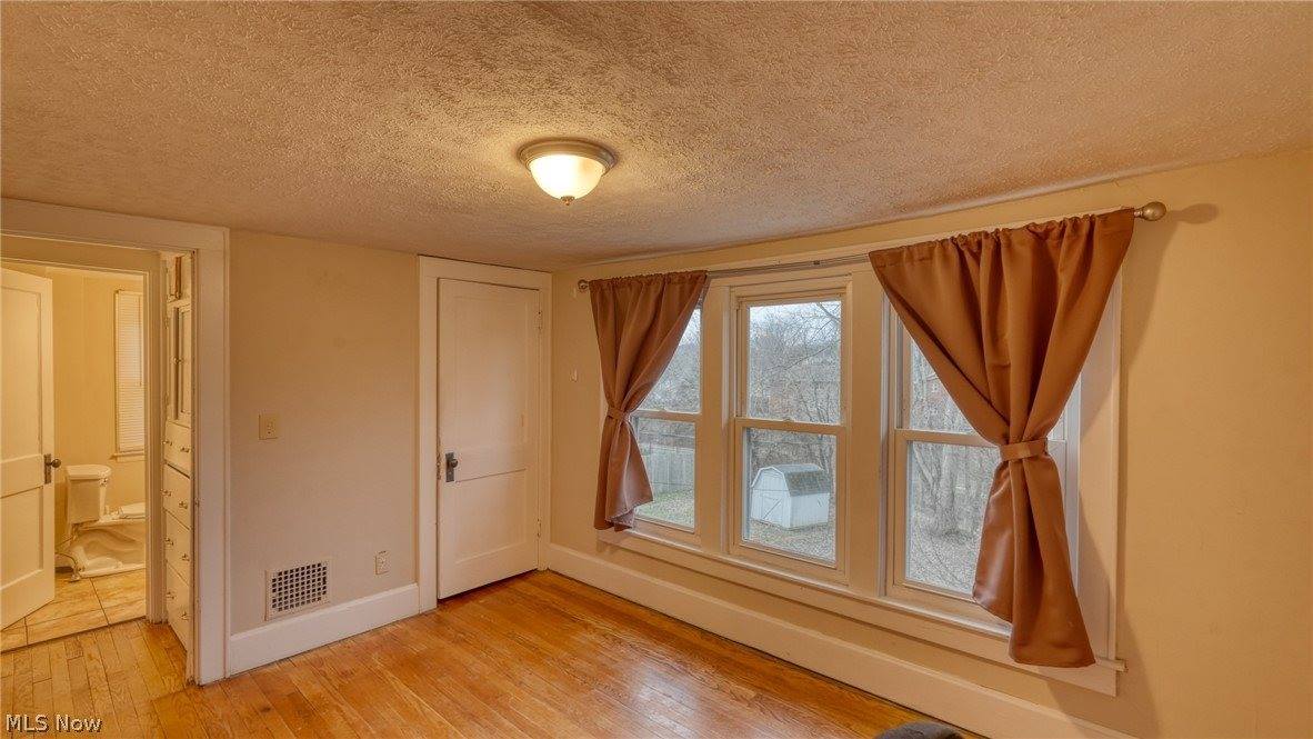 633 North 9th Street, Cambridge, OH 43725