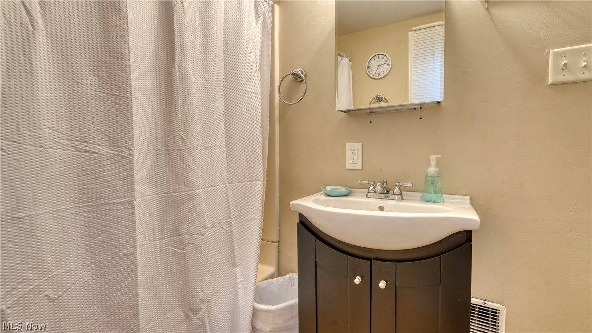 633 North 9th Street, Cambridge, OH 43725