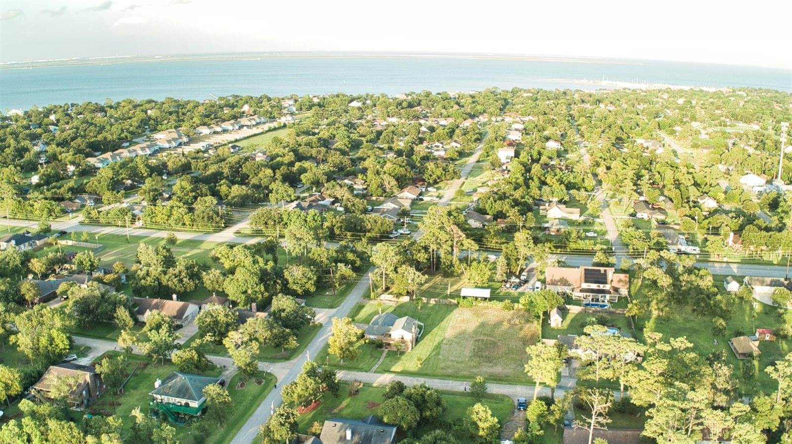 0 E Country Club Drive, Shoreacres, TX 77571