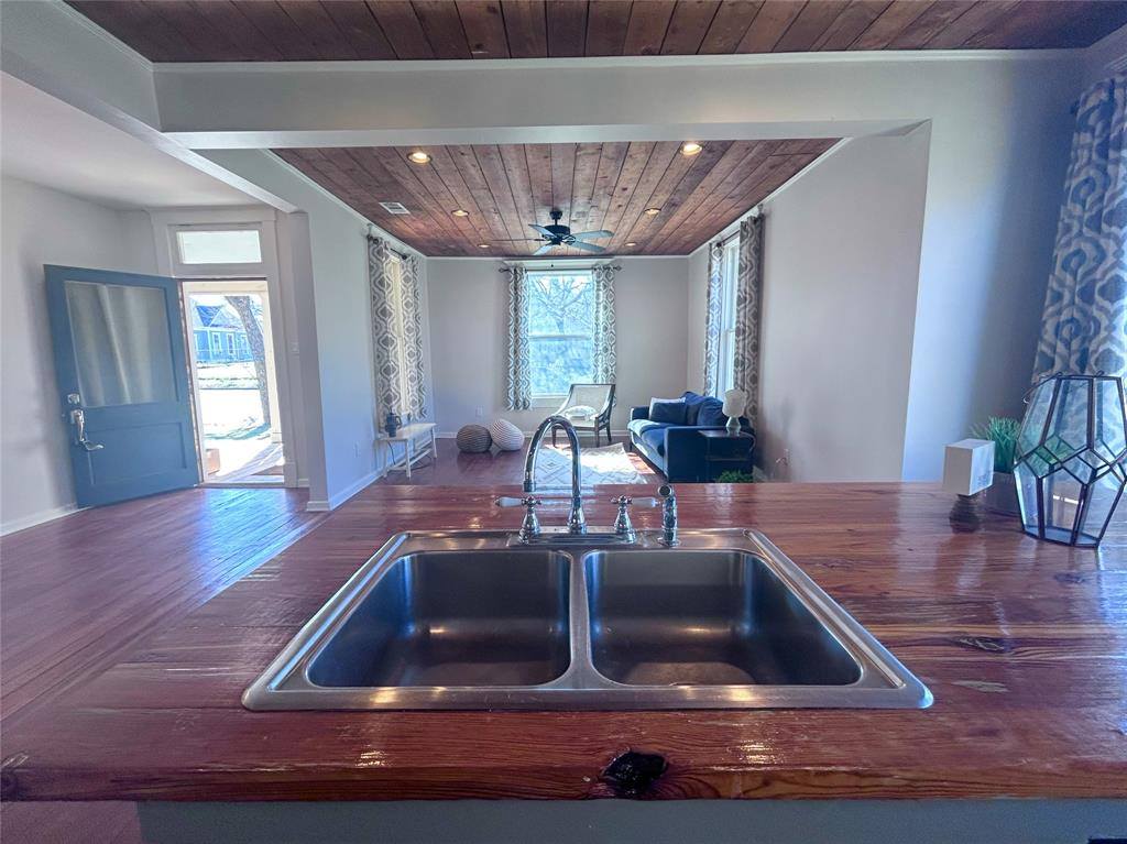 931 North 12th Street, Waco, TX 76707