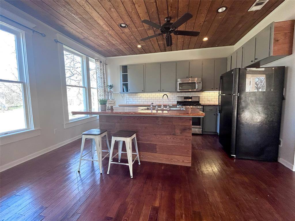 931 North 12th Street, Waco, TX 76707