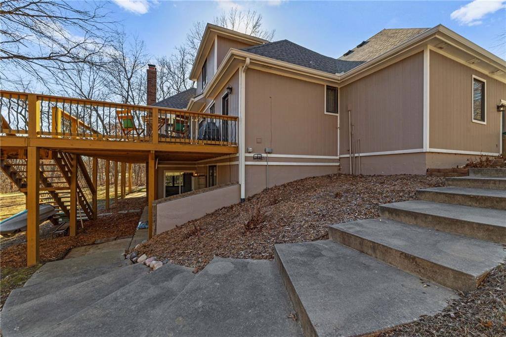 26311 South Westlake Drive, Harrisonville, MO 64701