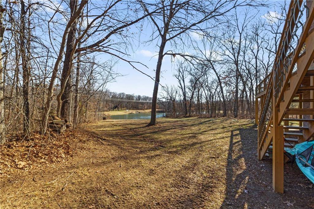 26311 South Westlake Drive, Harrisonville, MO 64701