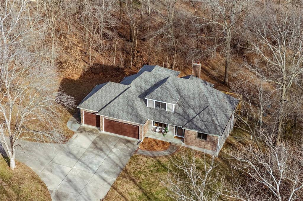 26311 South Westlake Drive, Harrisonville, MO 64701