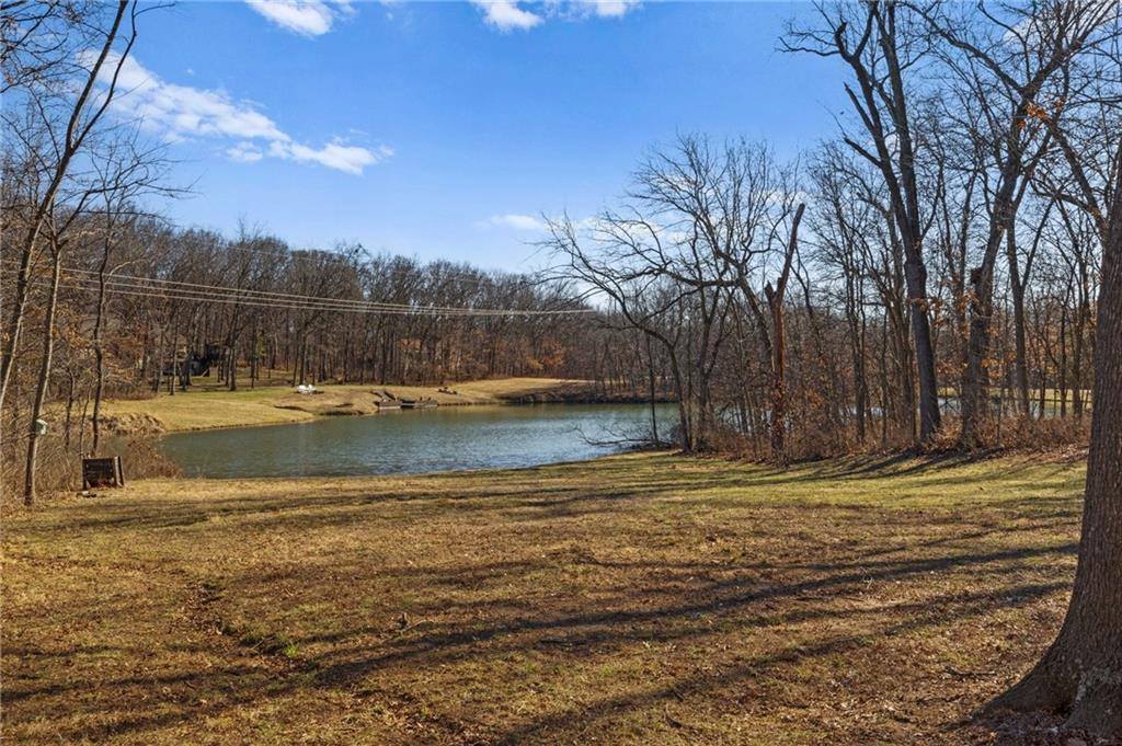 26311 South Westlake Drive, Harrisonville, MO 64701