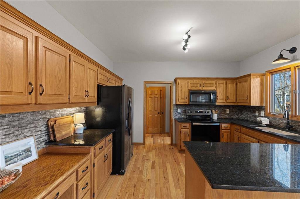 26311 South Westlake Drive, Harrisonville, MO 64701