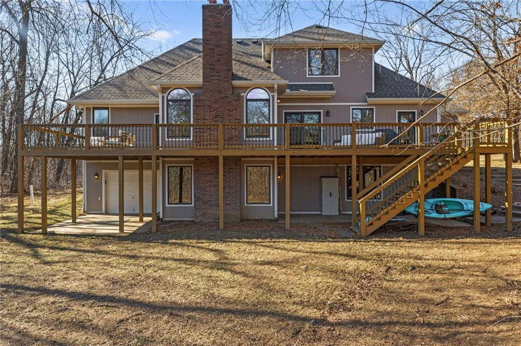 26311 South Westlake Drive, Harrisonville, MO 64701