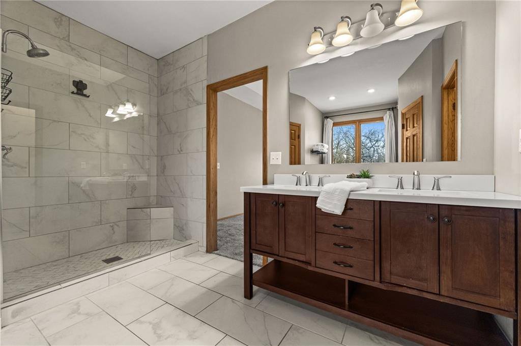 26311 South Westlake Drive, Harrisonville, MO 64701