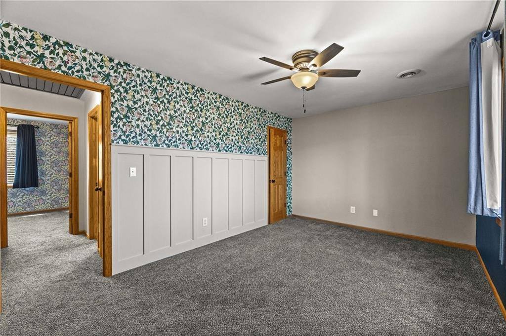 26311 South Westlake Drive, Harrisonville, MO 64701