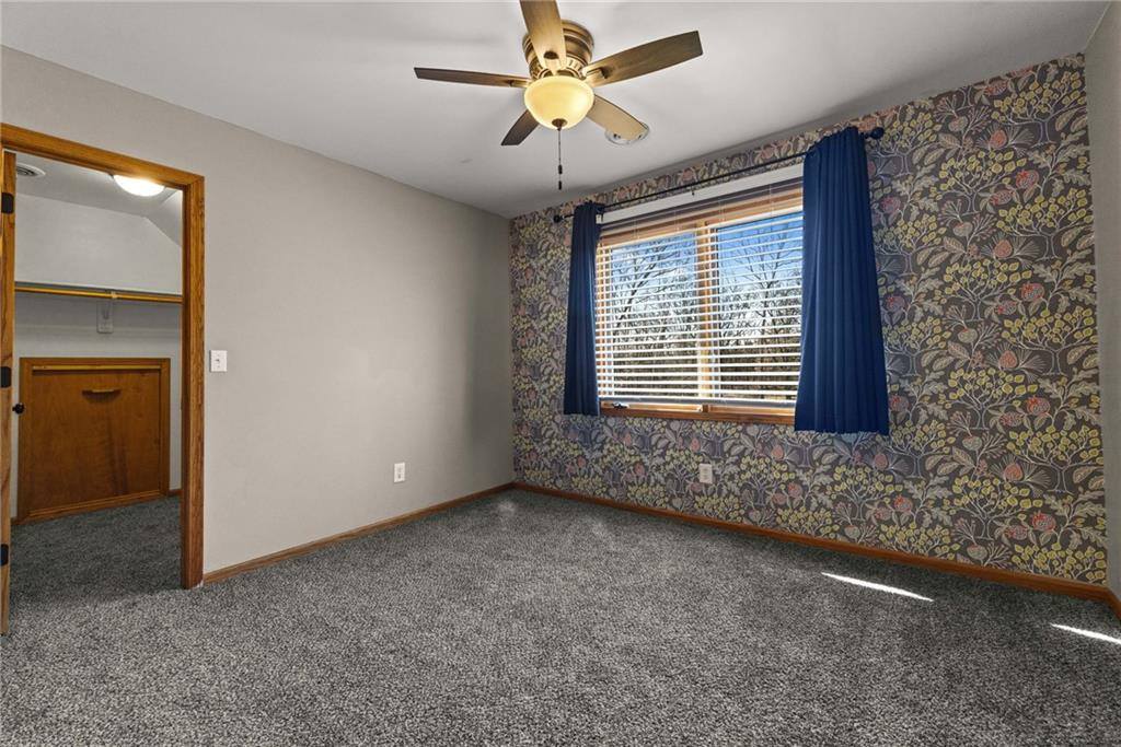 26311 South Westlake Drive, Harrisonville, MO 64701