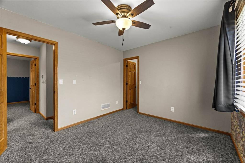 26311 South Westlake Drive, Harrisonville, MO 64701