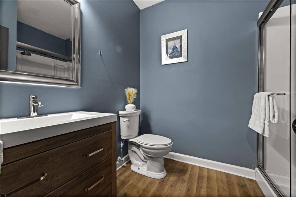 26311 South Westlake Drive, Harrisonville, MO 64701