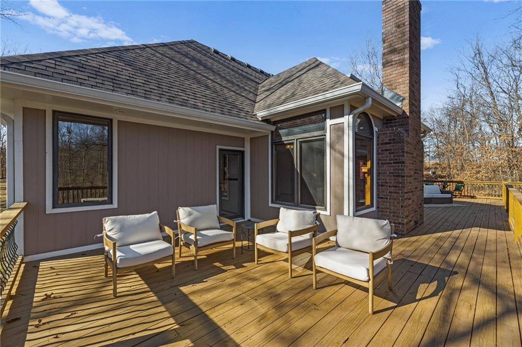 26311 South Westlake Drive, Harrisonville, MO 64701