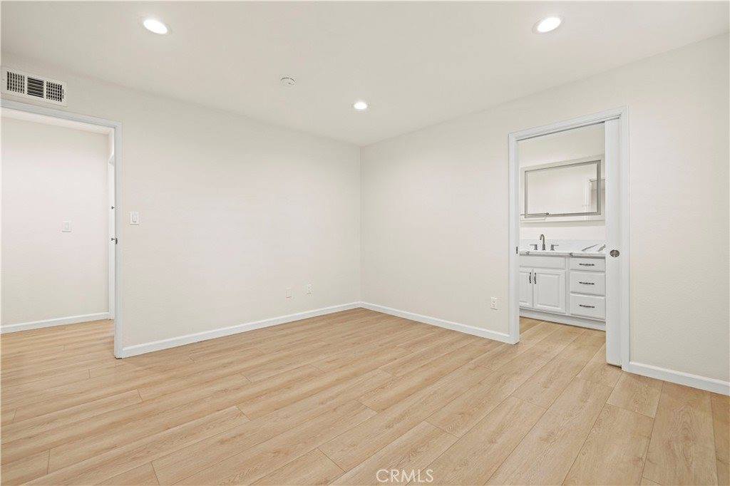 9833 Karmont, South Gate, CA 90280