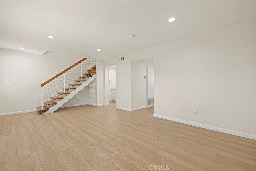 9833 Karmont, South Gate, CA 90280