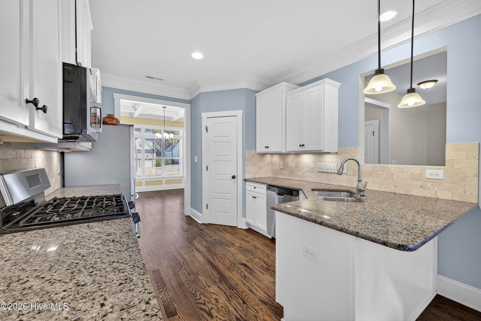 100 Yacht Basin Landing, Hampstead, NC 28443